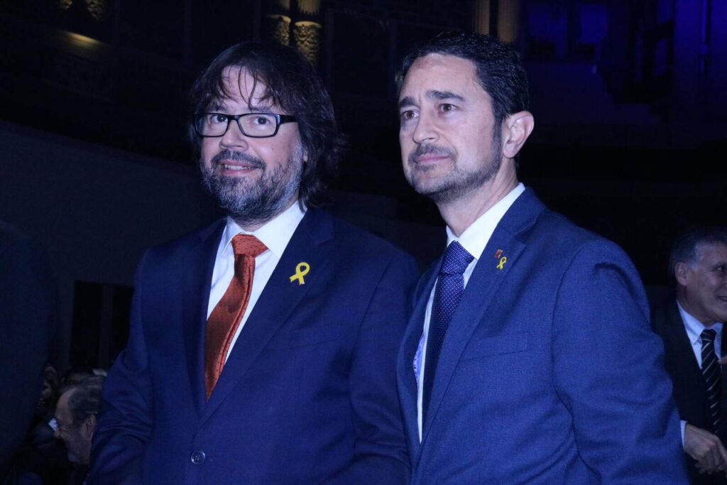 ¿El Ajuntament hace campaña en las elecciones del FC Barcelona?