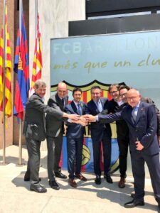 ¿El Ajuntament hace campaña en las elecciones del FC Barcelona?